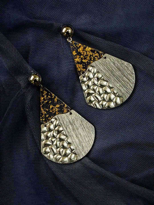 Ishhaara Fan Earrings Silver