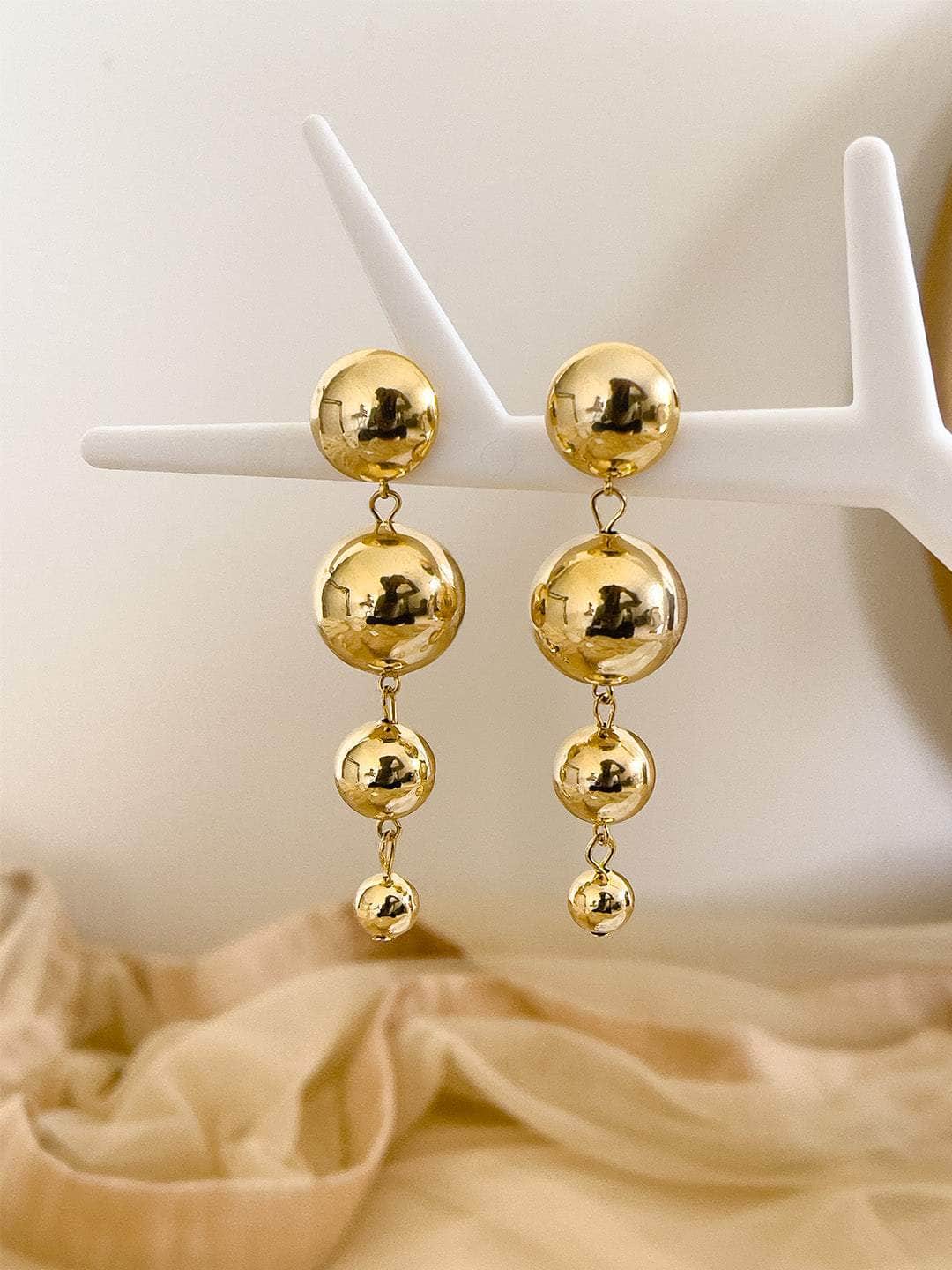Ishhaara Fashionable Vintage Ball Chain Earrings
