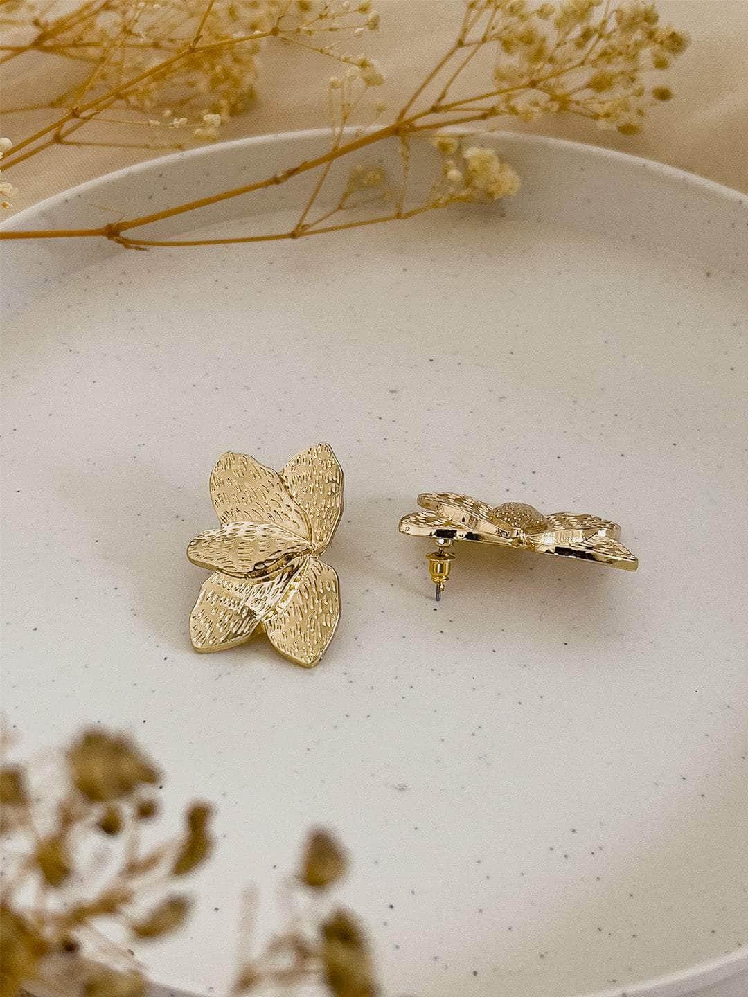 Ishhaara Faux Pearl And Rhinestone Butterfly Decor Stud