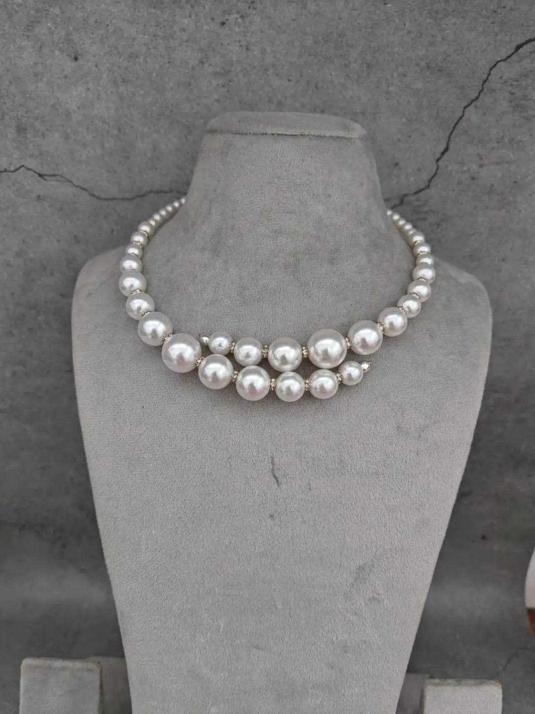 Ishhaara Flexible Pearl Choker
