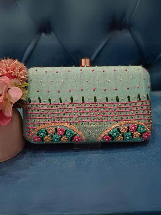 Ishhaara Floral Clutch