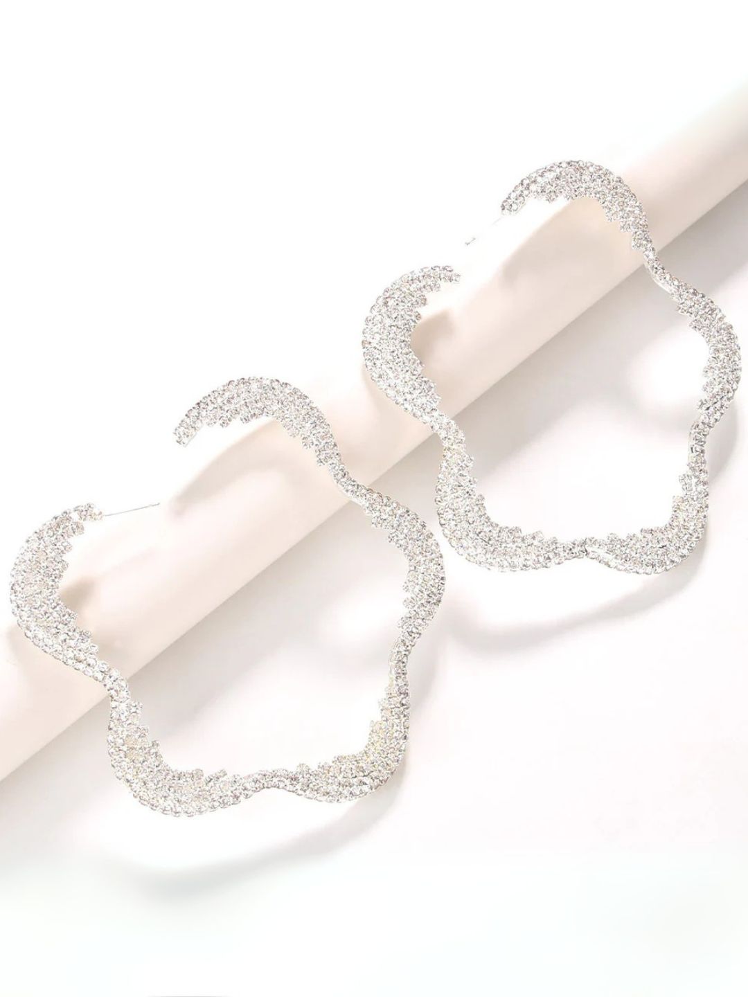 Ishhaara Floral Fluid Hoops