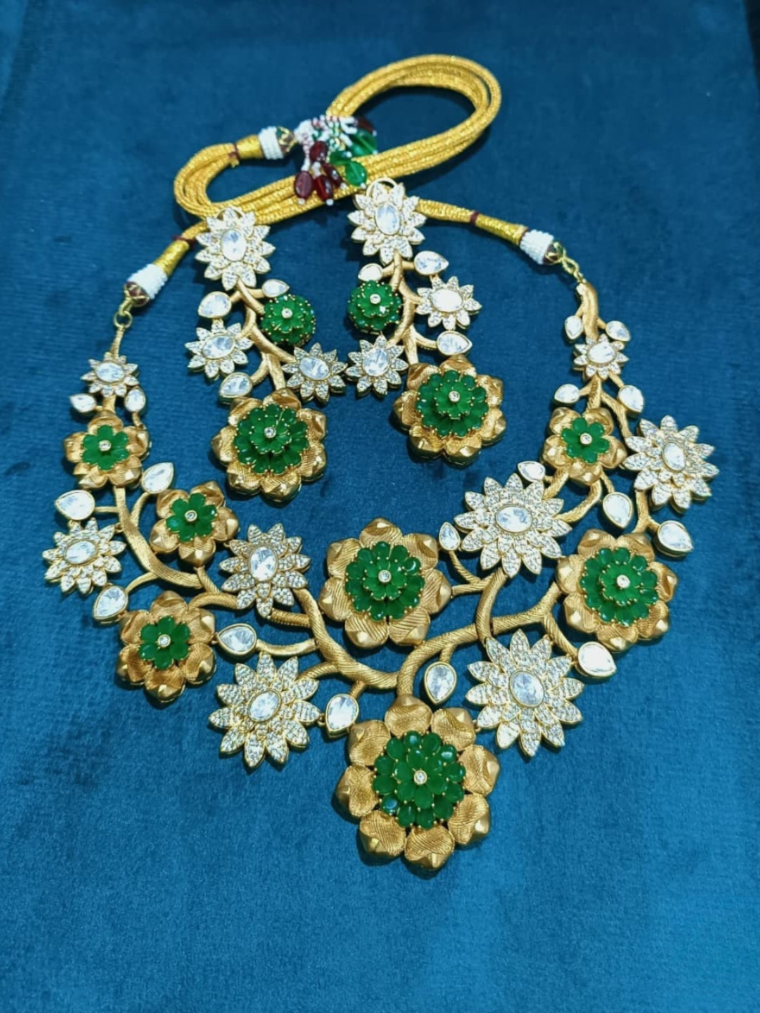 Ishhaara Floral Fusion Moissanite Polki Necklace Set