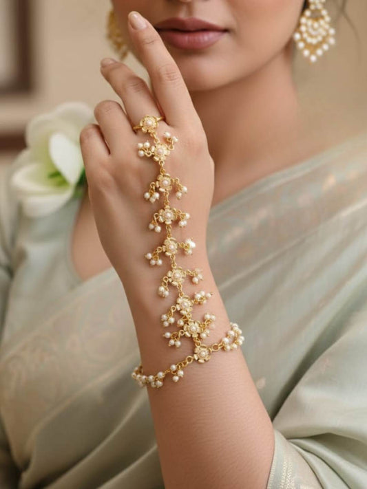 Ishhaara Floral Haath Phool