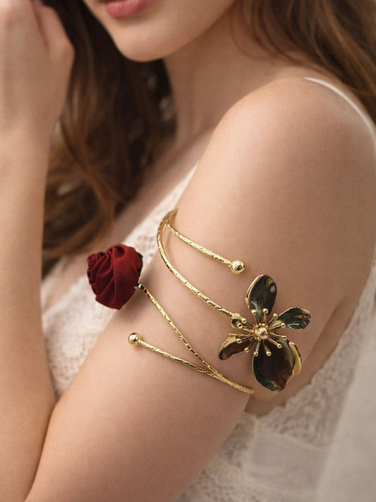 Ishhaara Floral Handcuff