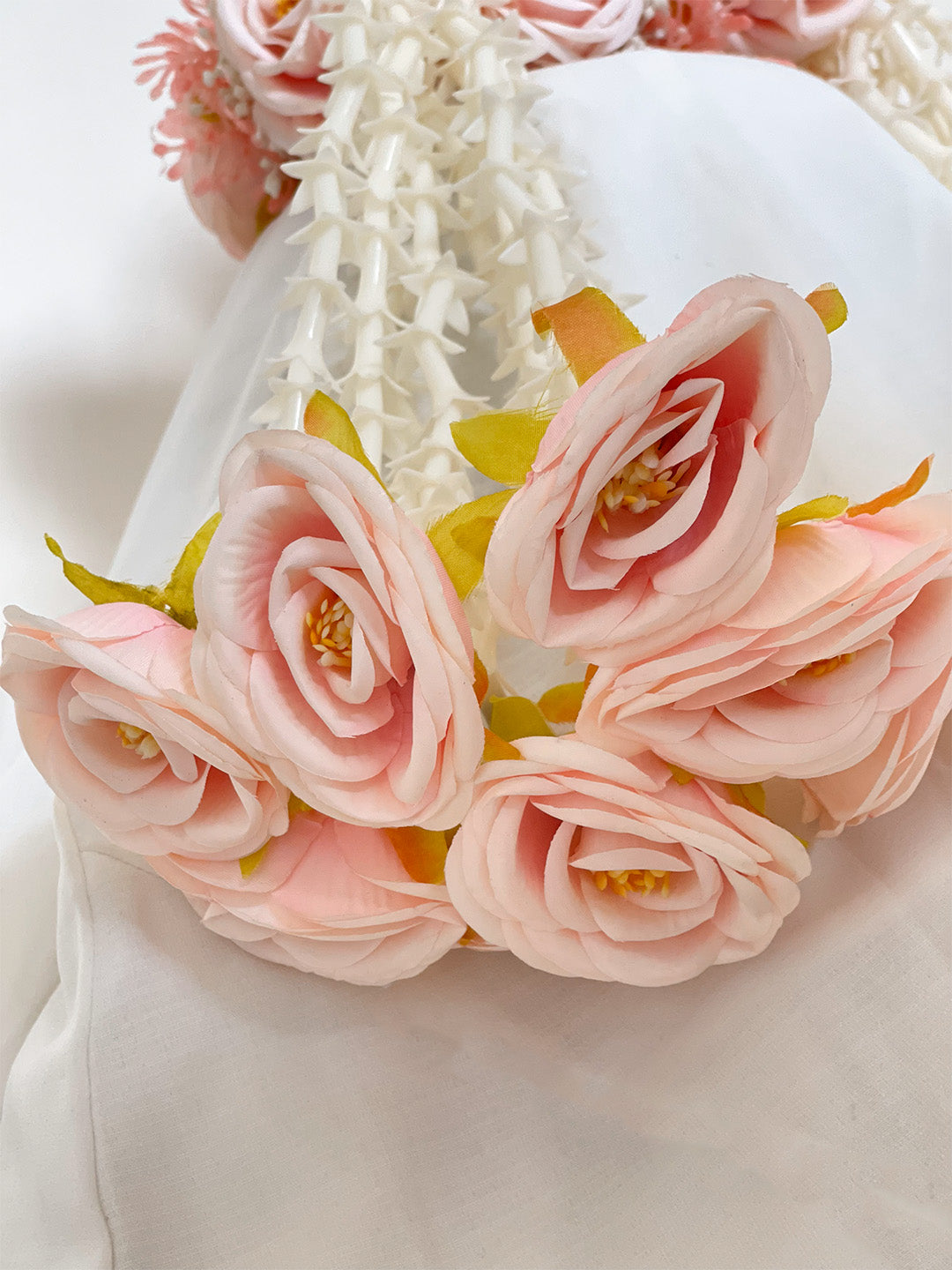 Ishhaara Floral Kaleera