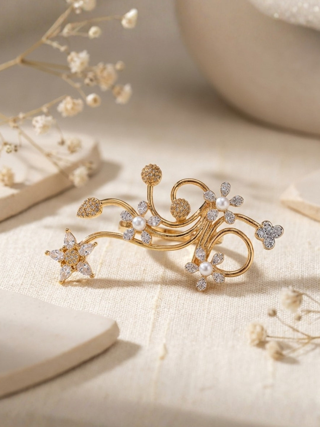 Ishhaara Flower Bouquet Golden Ring