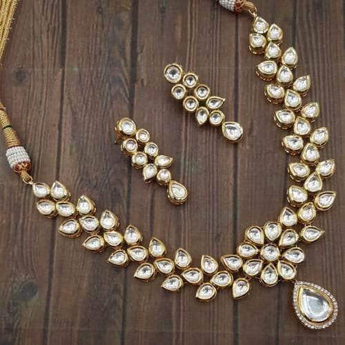 Ishhaara Flower Kundan Ad Drop Necklace Set