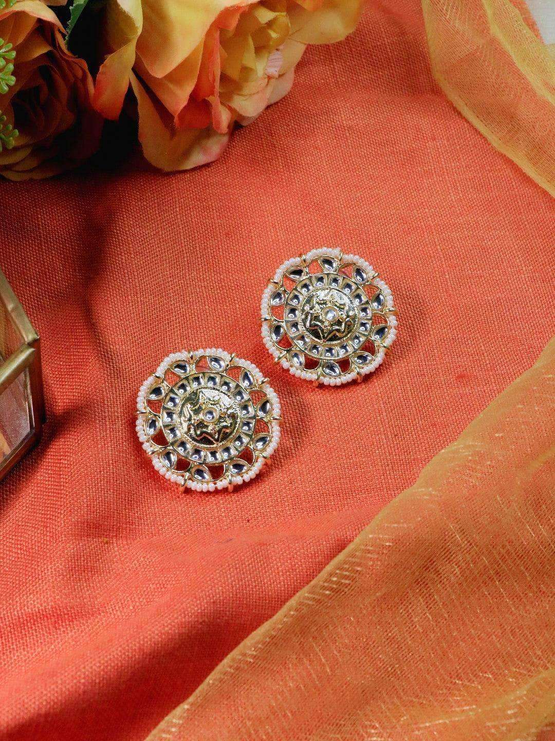 Ishhaara Flower Motti Earrings Gold