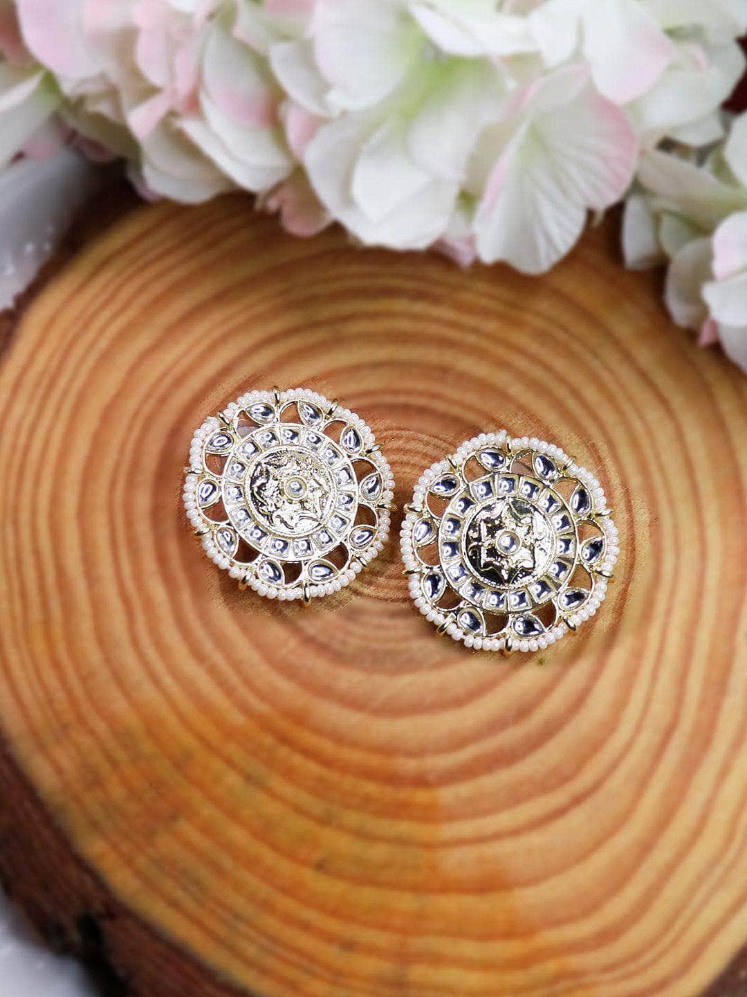 Ishhaara Flower Motti Earrings Gold