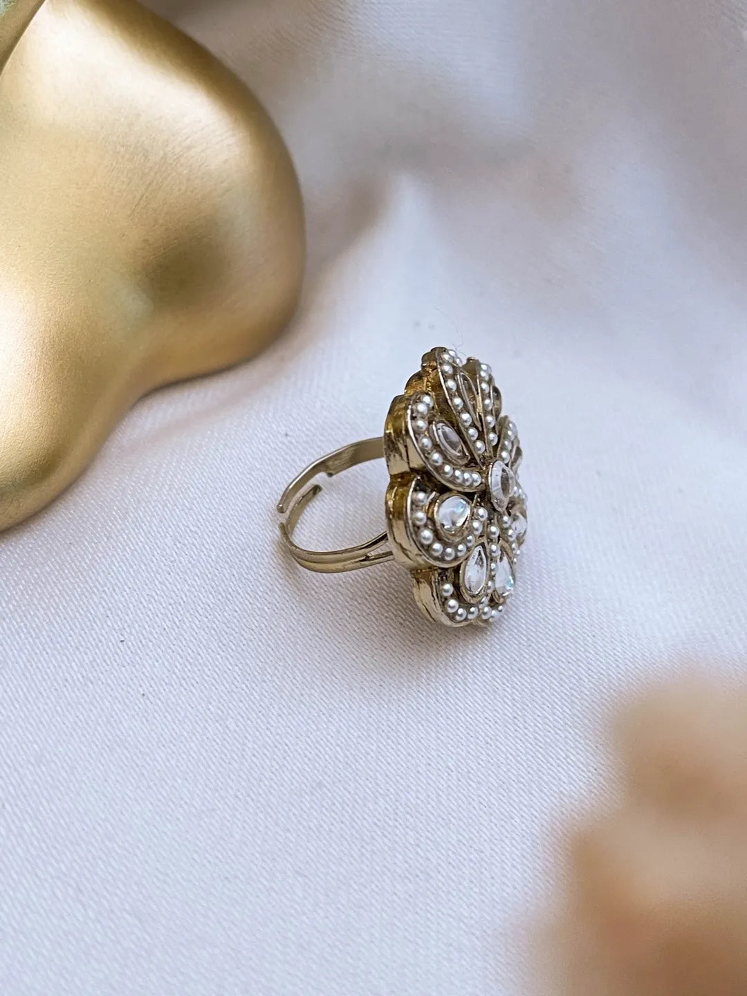 Ishhaara Flower Shaped Moti Finger Ring
