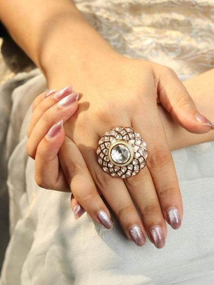 Ishhaara Flower Stone Ring