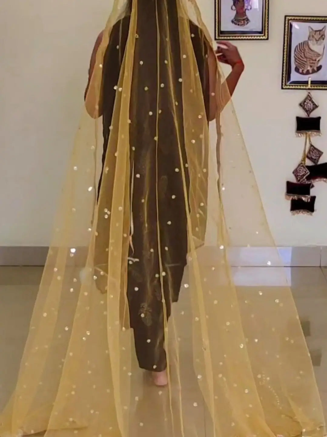 Ishhaara Four Kali Two Meter Long Bridal Head Dupattaa