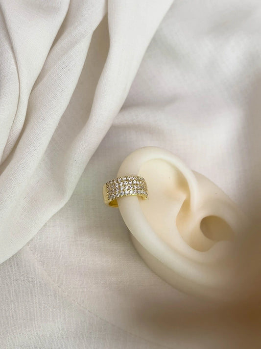 Ishhaara Four Row Half Eternity Earcuff