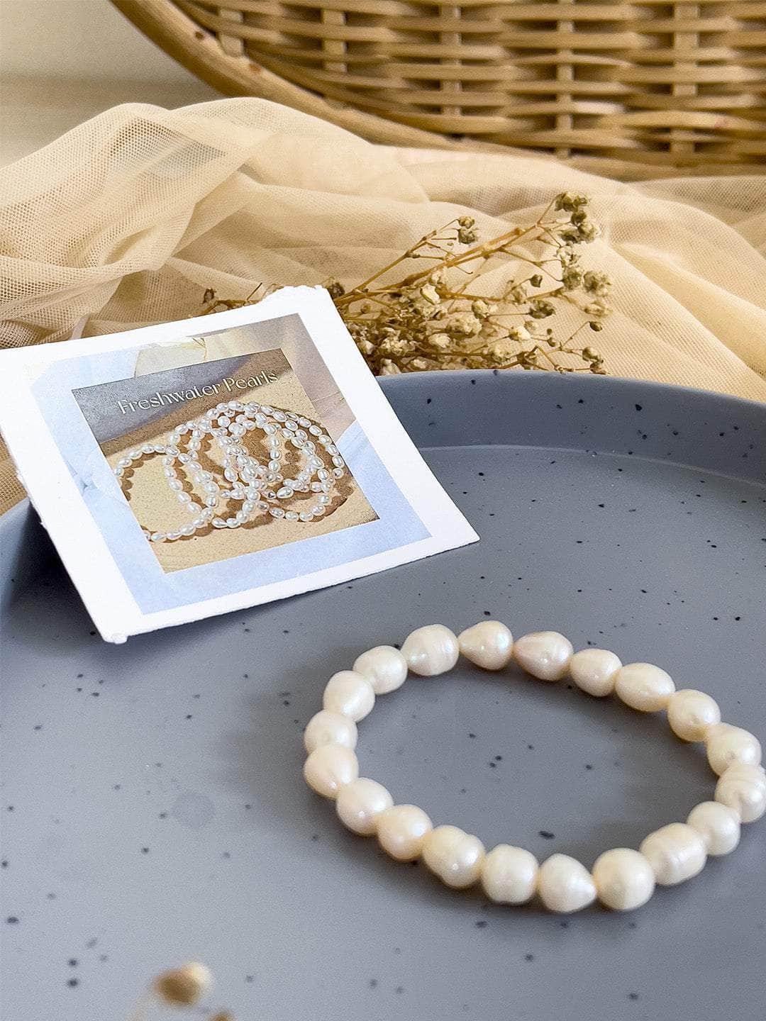 Ishhaara Freshwater Pearl Bracelet
