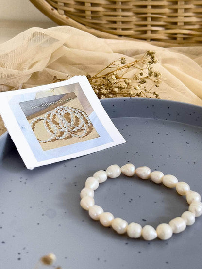 Ishhaara Freshwater Pearl Bracelet