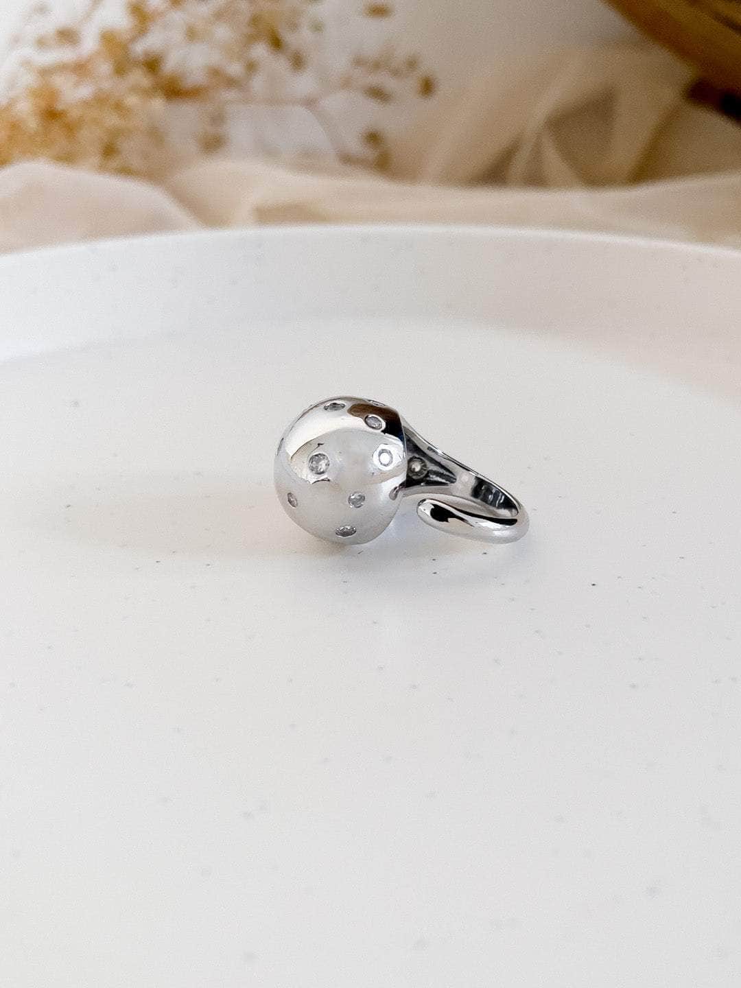 Ishhaara Frida Balls With White Crystals Ring