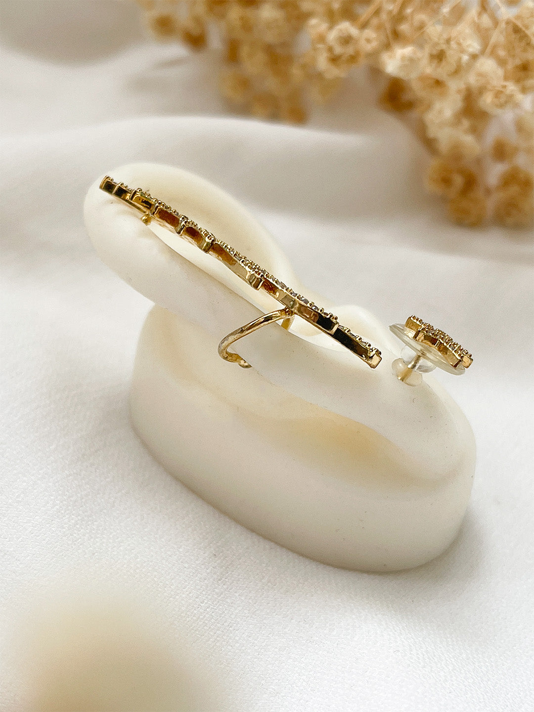Ishhaara Gabriel Angel Wing Ear Climber