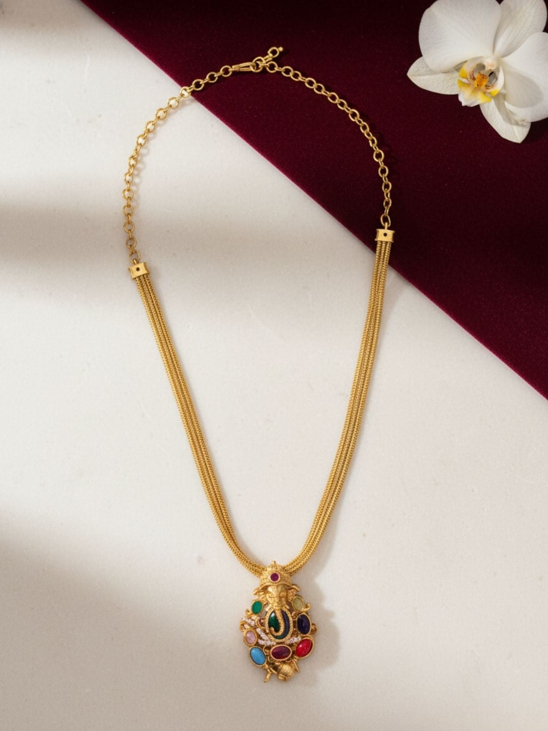 Ishhaara Gajraj Pendant Necklace