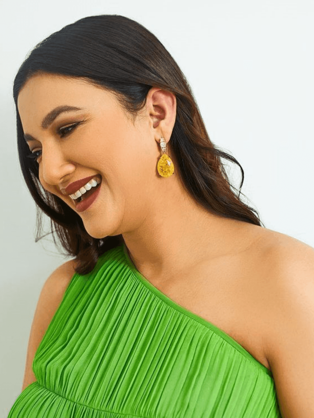 Ishhaara Gauahar Khan In Citrine Diamond Earrings