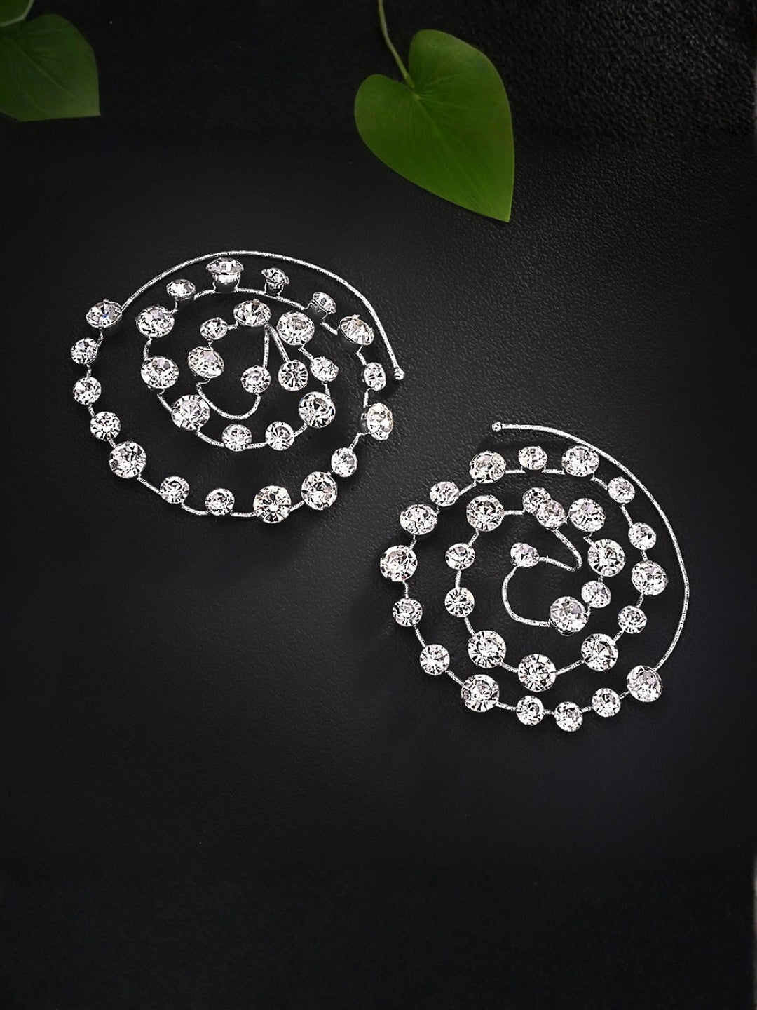Ishhaara Geometric Circle Earcuff Earrings