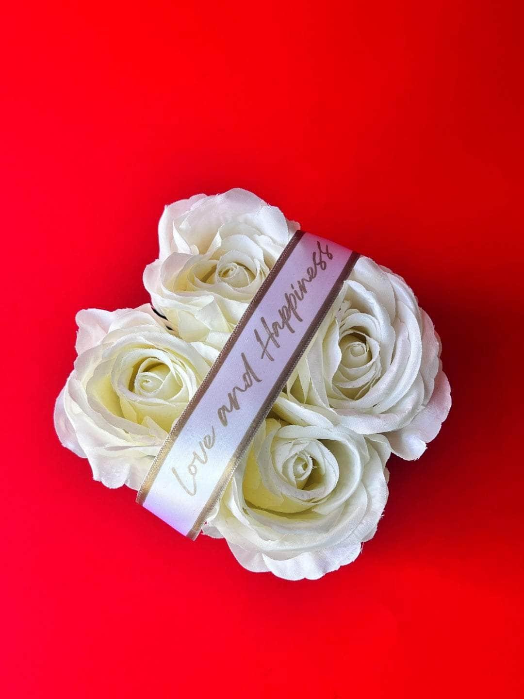 Ishhaara Gift Of Love White Flower Bouquet
