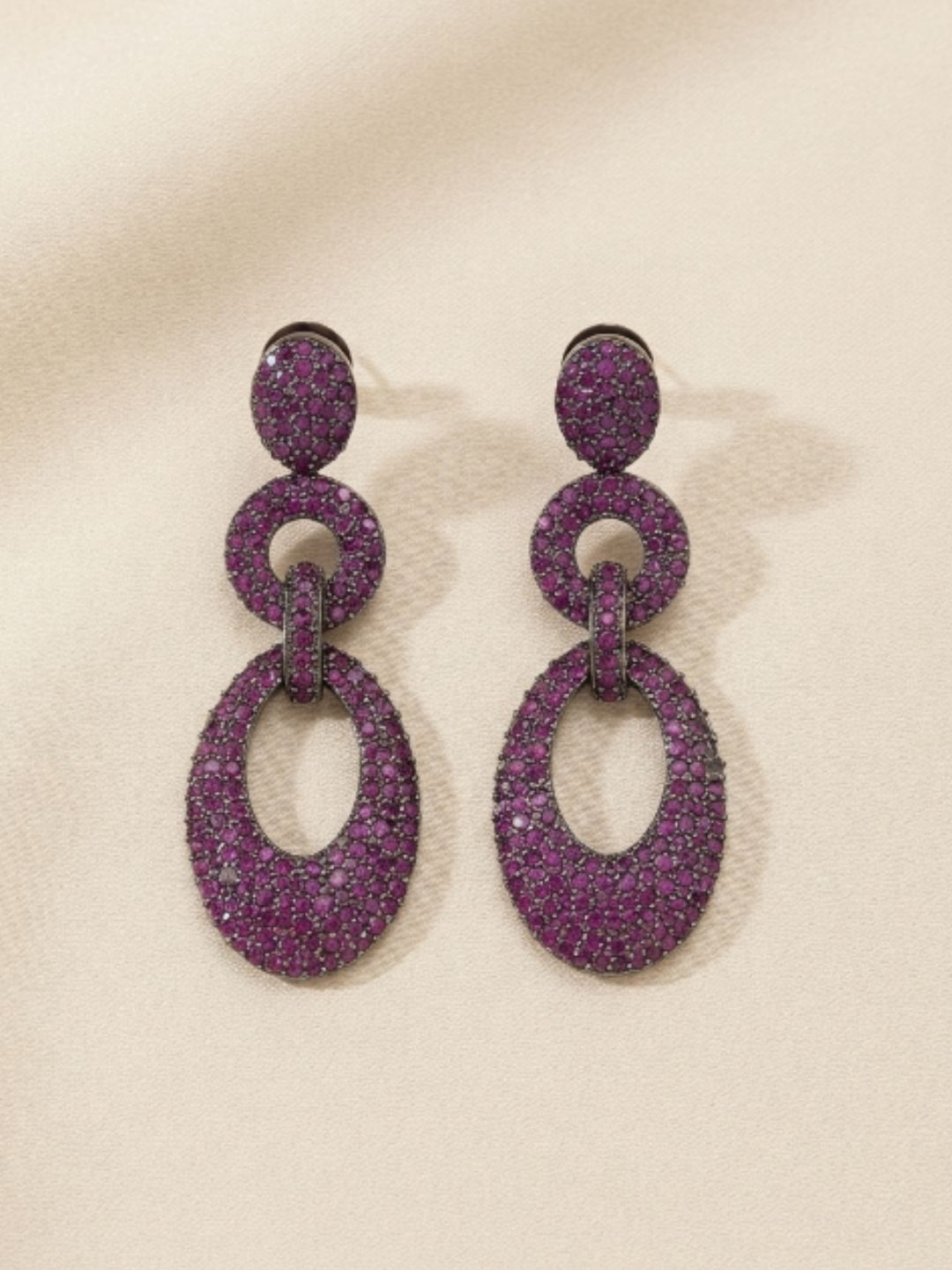 Ishhaara Glamour Rhinestone Oval Earrings