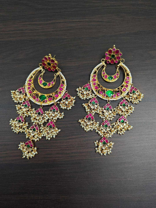 Ishhaara Gleaming Kundan Earring Set