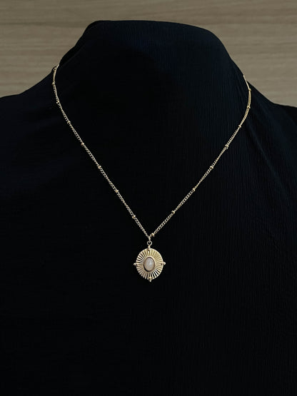 Ishhaara Gleaming Sunbeam Necklace