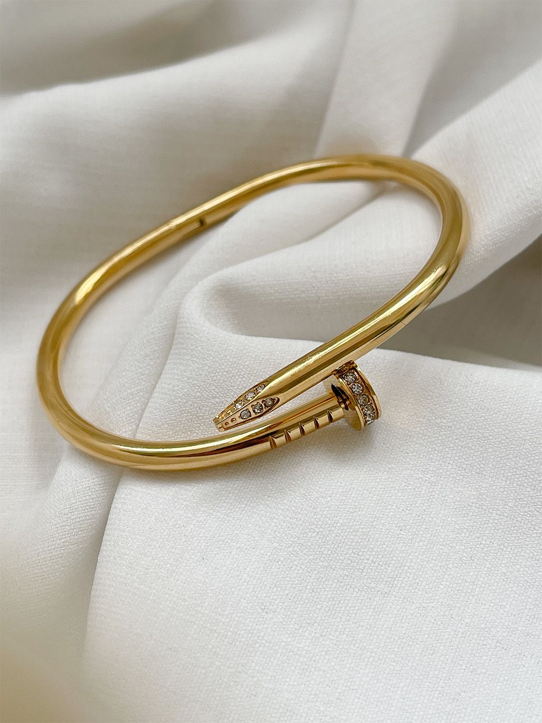 Ishhaara Gold Cartier Nail Bracelet