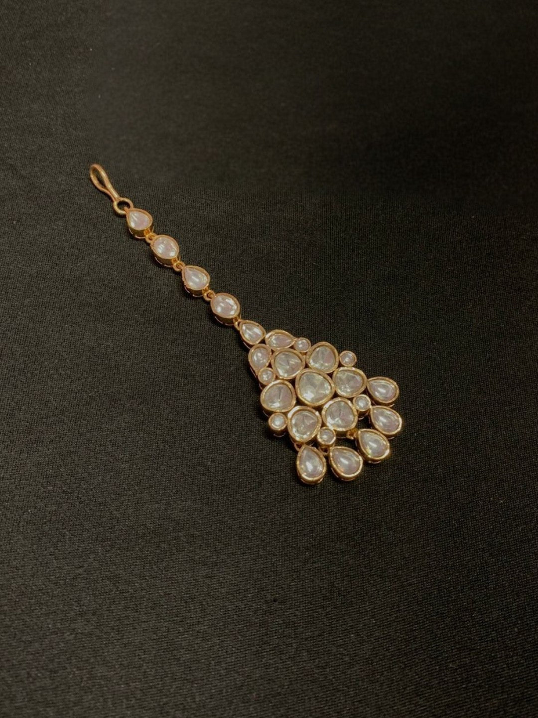 Buy Gold Color Meena Work Kundan Maang Tikka Online - Ishhaara