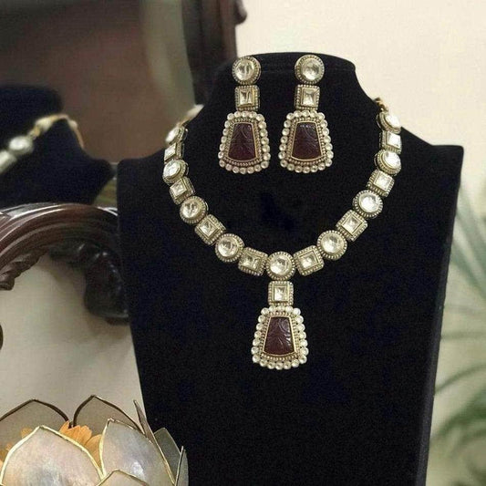 Ishhaara Engraved Stone Victorian Necklace