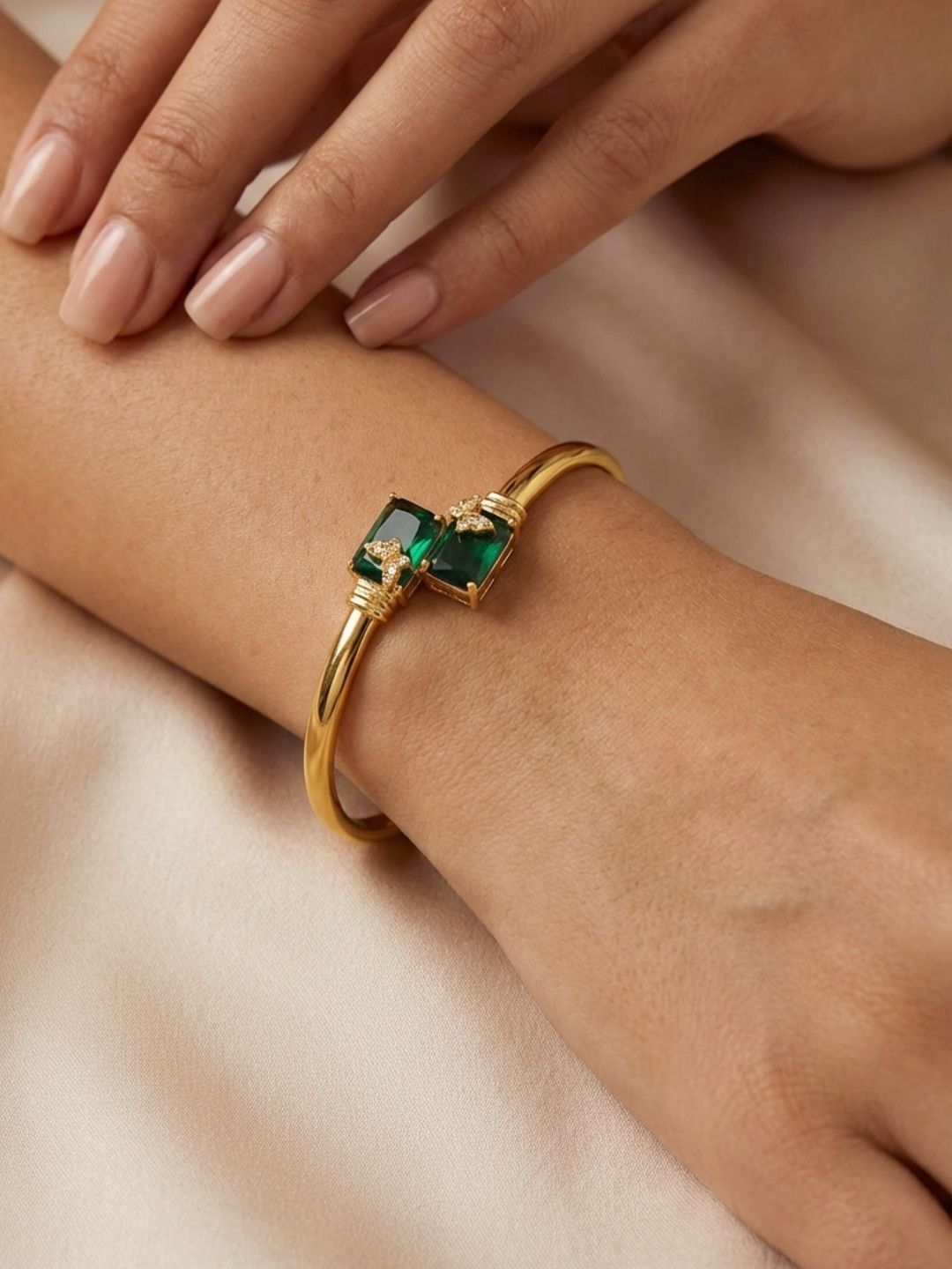 Ishhaara Gold Finish Flexible Bracelet