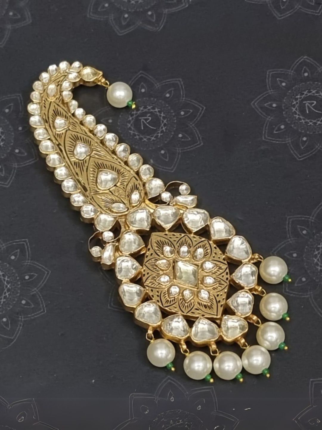 Ishhaara Gold Finish Pachi Kundan Studded Nakshi Kalangi