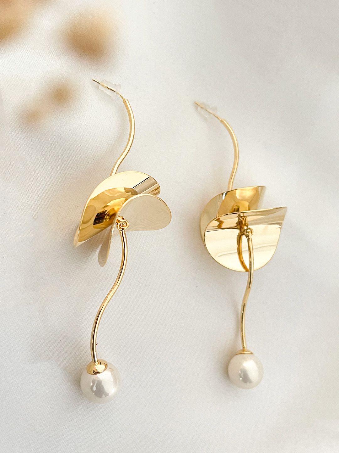 Ishhaara Gold Finish Pearl Dangler Earrings