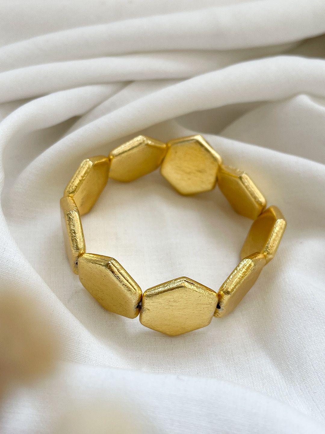 Ishhaara Gold Hexagon Bracelet
