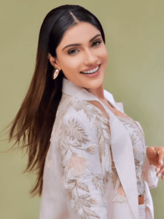 Ishhaara Ishita Raj In Striking Tear Drop Earrings Gold