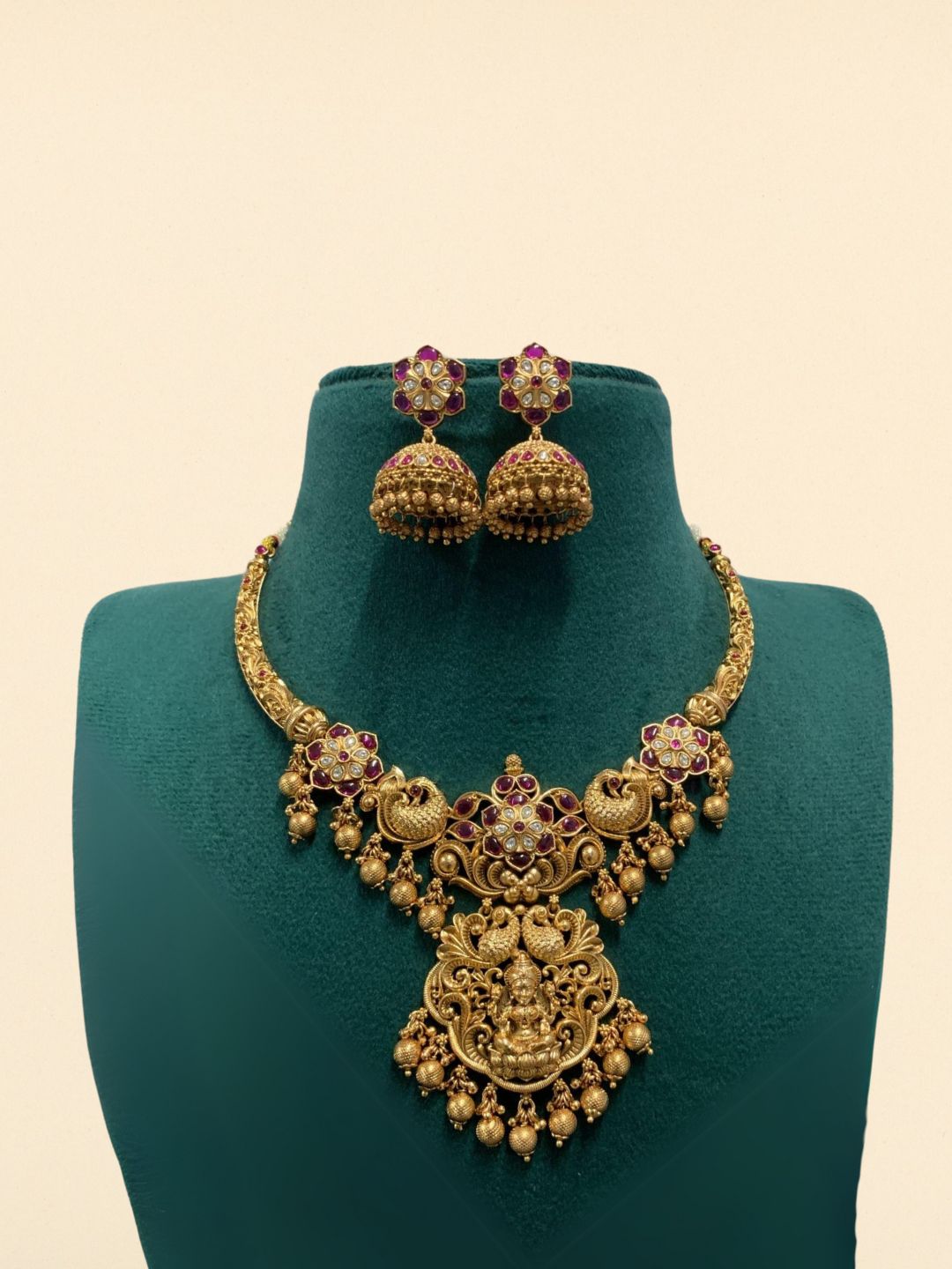 Ishhaara Green Jadau Kundan Designer Antique Necklace Set