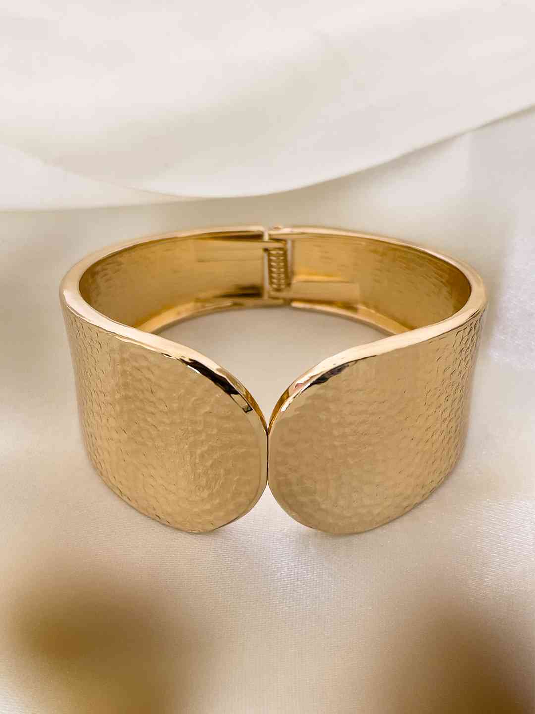 Ishhaara Gold Plated Anti Tarnish Wide Chunky Cuff Bracelet