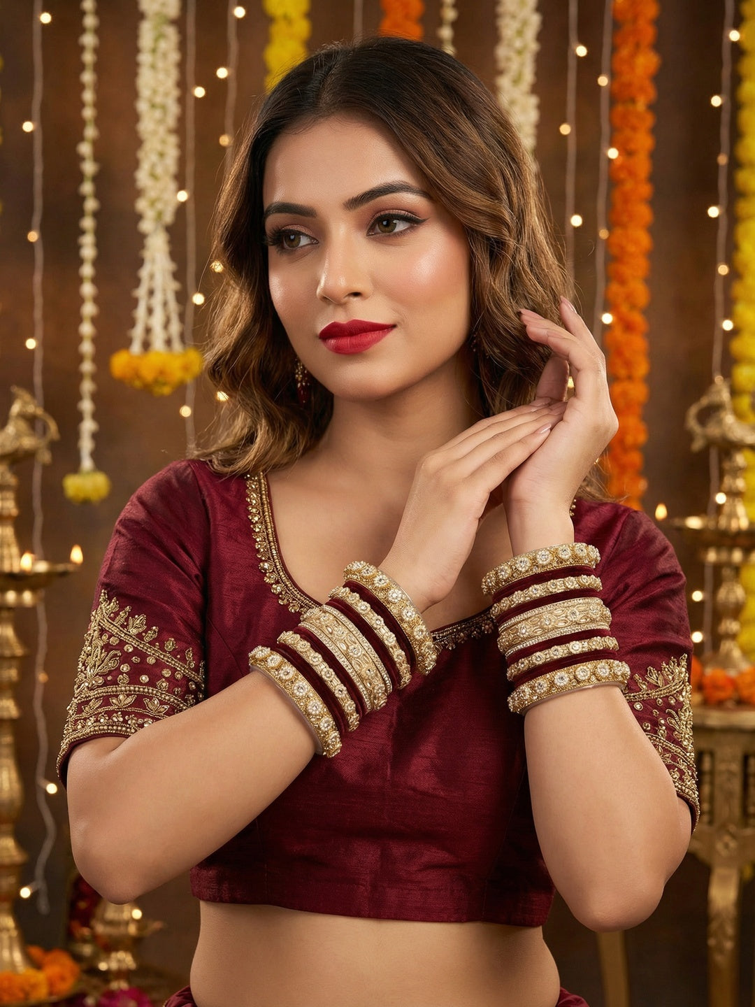 Ishhaara Gold Plated Kundan Bangle Set - A set of gold plated kundan bangles with intricate designs and velvet inner lining - view 10