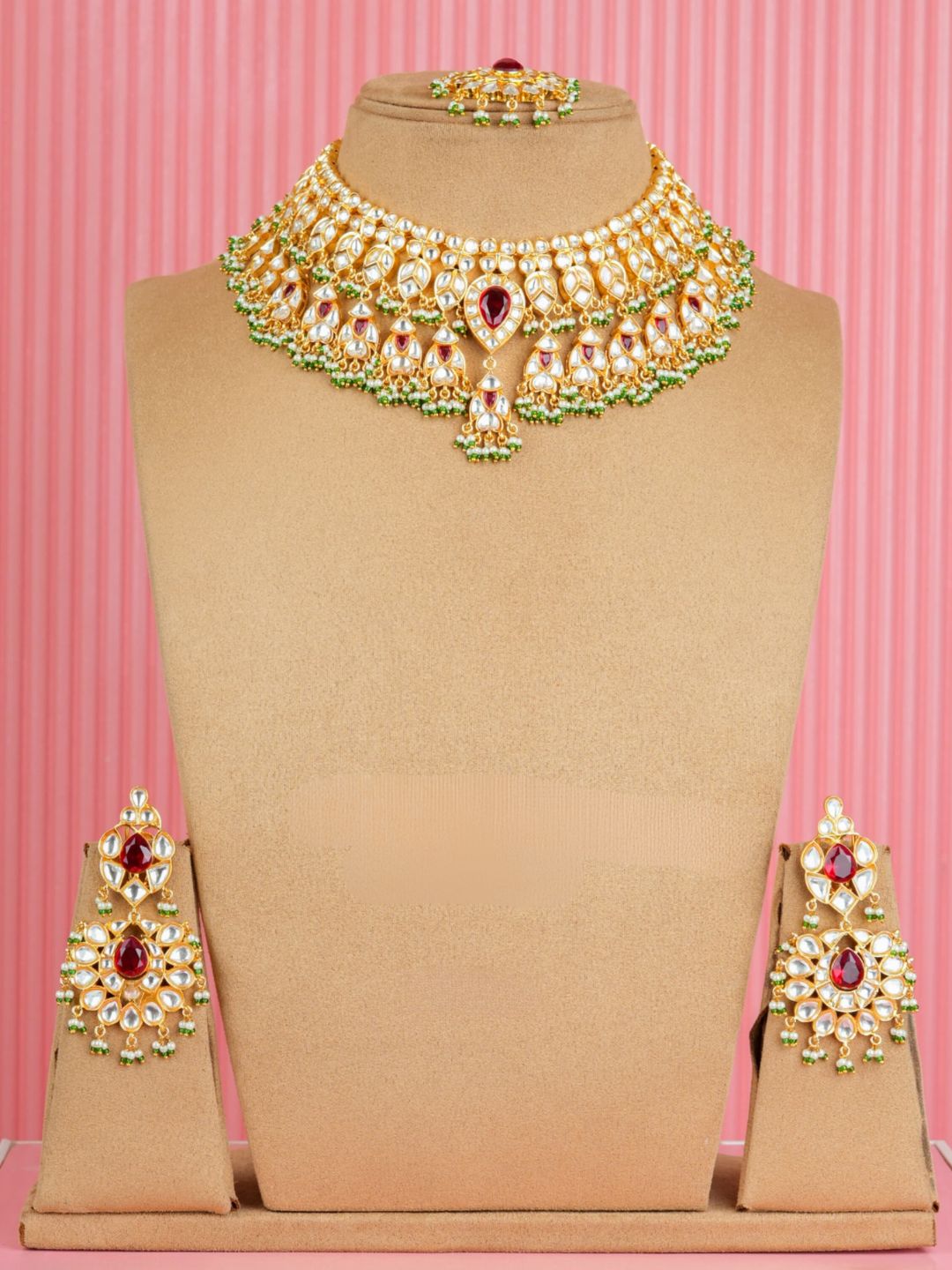 Ishhaara Gold Plated Pink Kundan Studded And Pearl Beaded Necklace