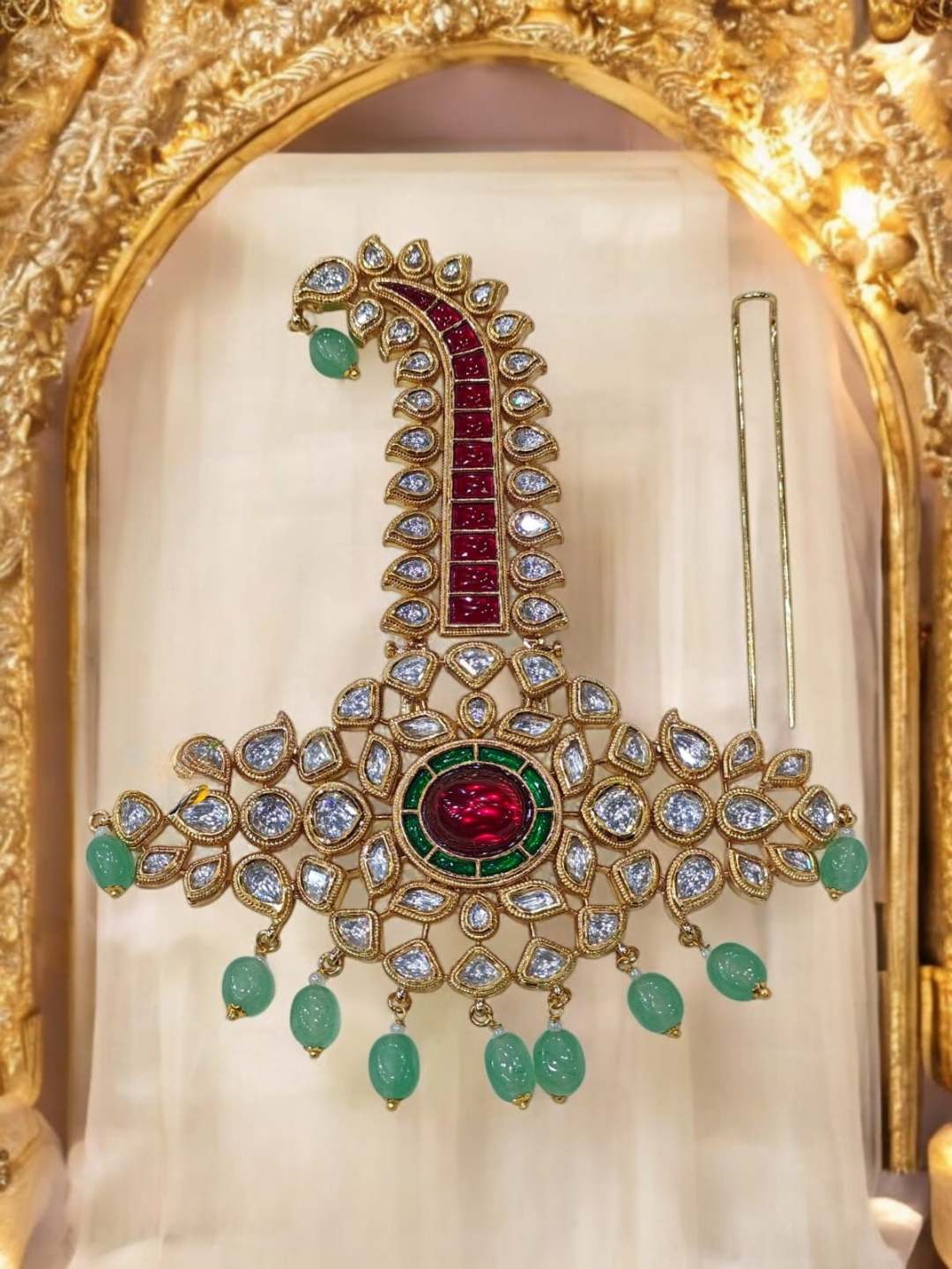 Ishhaara Gold Plated Red And Green Rajput Kundan Kalangi