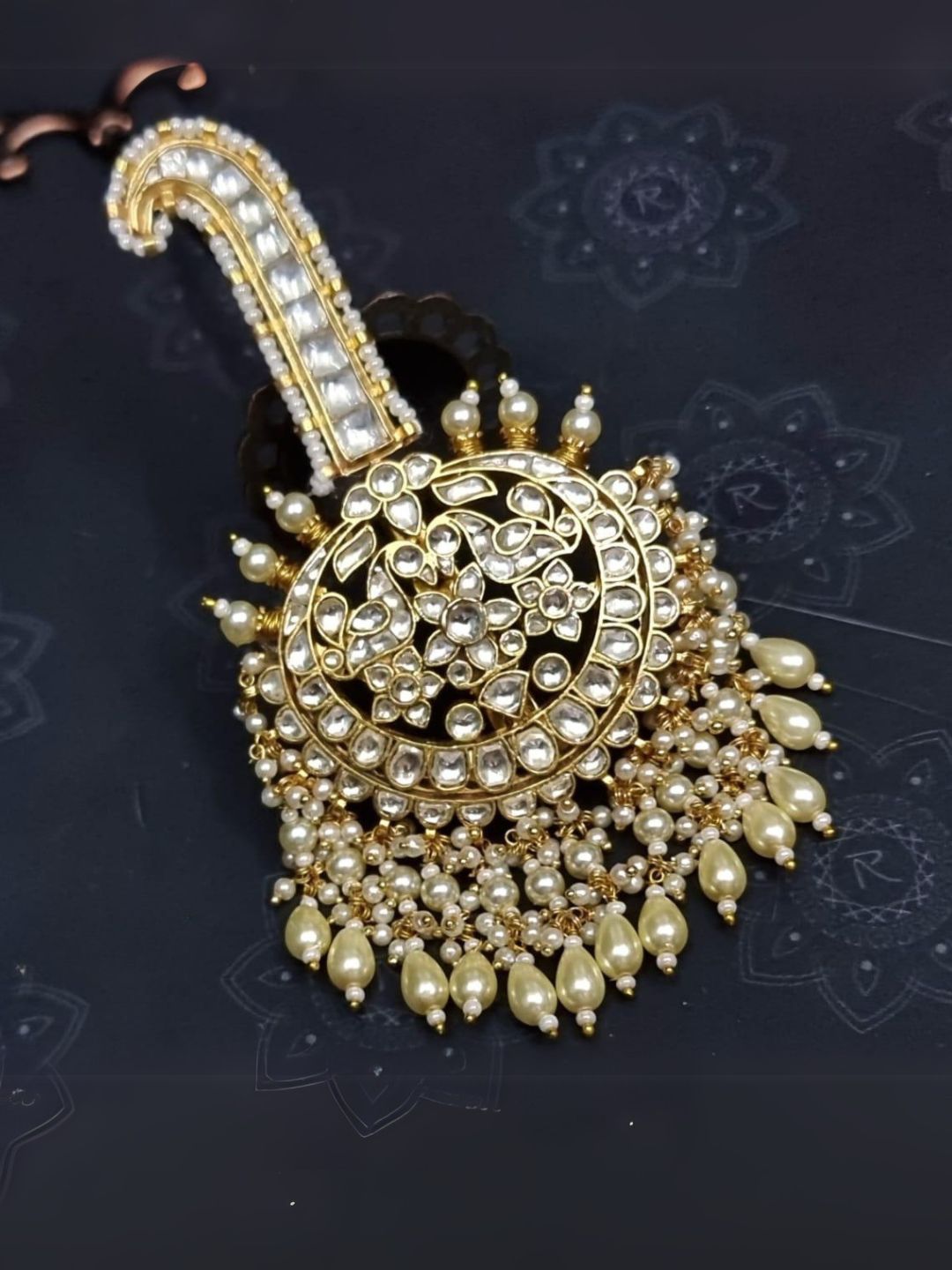 Ishhaara Gold Plated White Pachi Kundan Kalangi