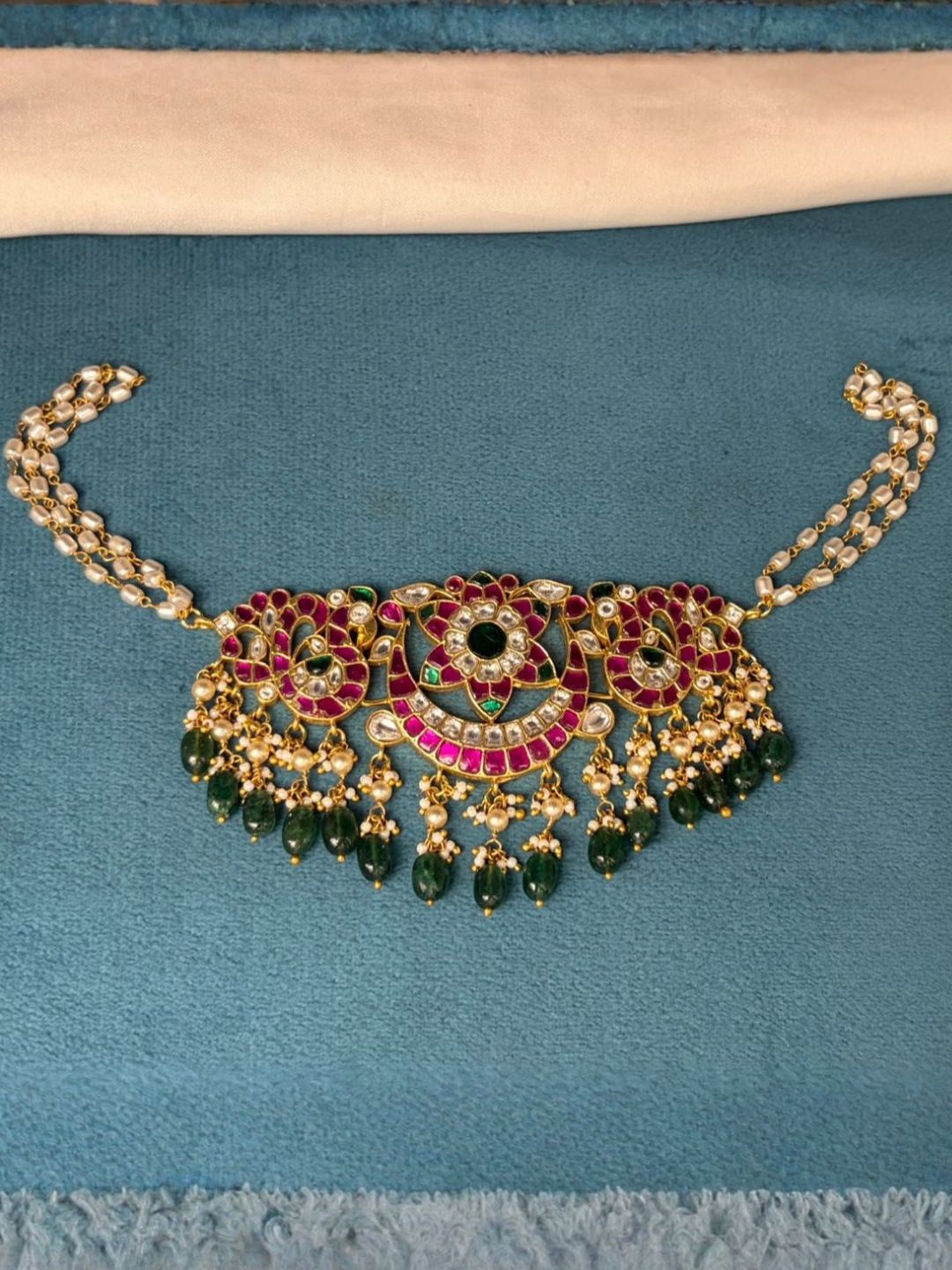 Ishhaara Gold Stone Necklace