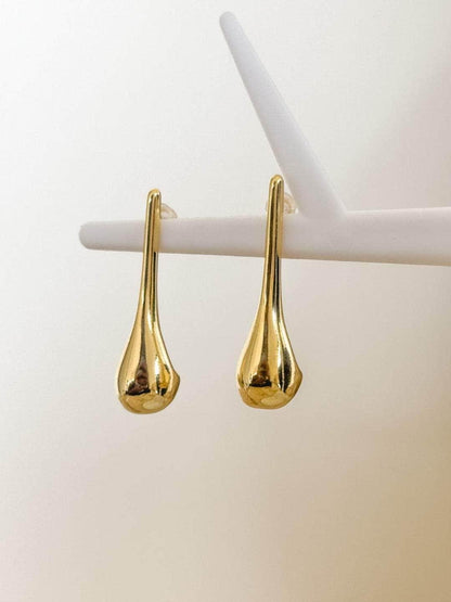 Ishhaara Gold Tear Drop Dangler Earring