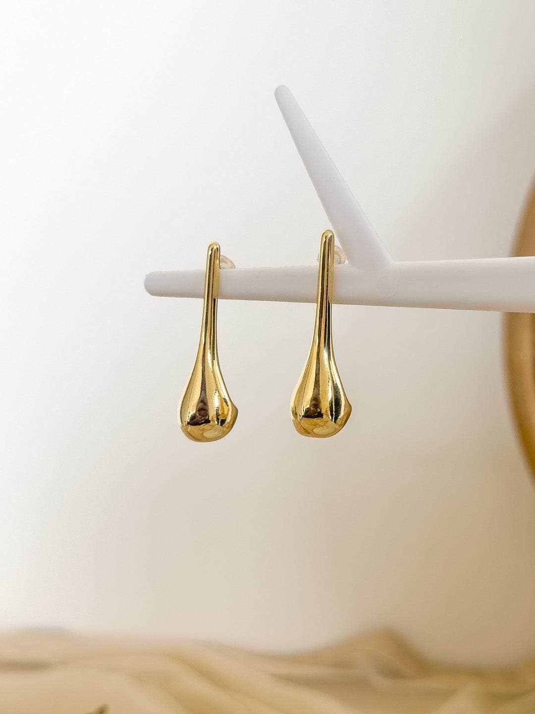 Ishhaara Gold Tear Drop Dangler Earring