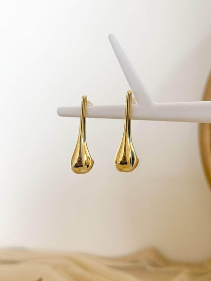Ishhaara Gold Tear Drop Dangler Earring