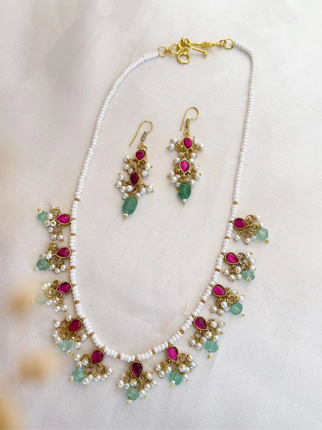 Ishhaara Gold Tone Pink Green Pearl Beaded Kundan Jadau Necklace Set