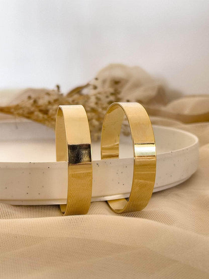 Ishhaara Nora Fatehi In Wide Chunky Big Hoops