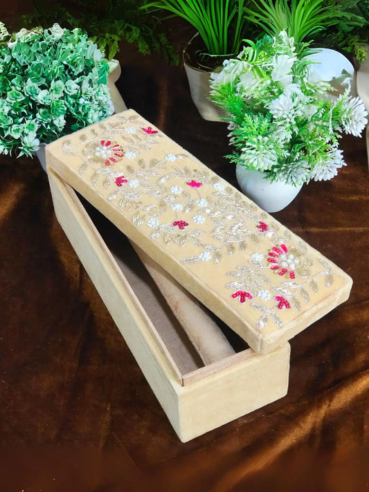 Ishhaara Golden Dabka Pearl Moti Chooda Bangle Box